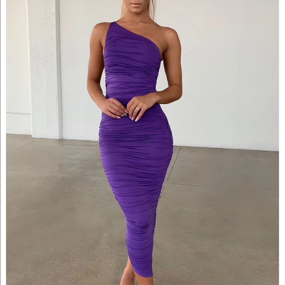 Oh Polly, Ruched Midaxi Dress